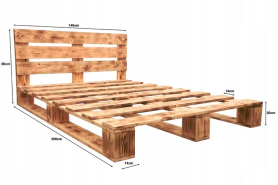 łóżko z palet rustykalne z zagłówkiem